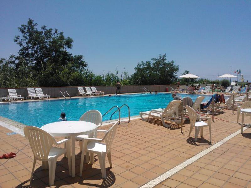 Total Family Hotel